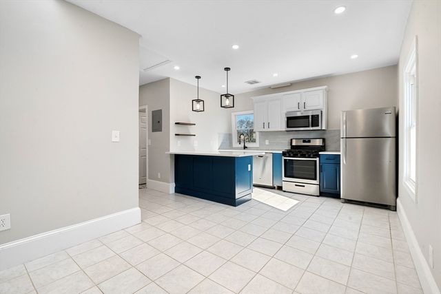 16 Hawthorne Street, Boston, MA 02119