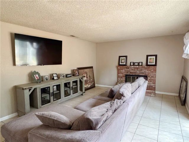 5909 Lugene Avenue, Bakersfield, CA 93313