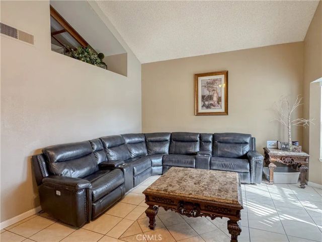 5909 Lugene Avenue, Bakersfield, CA 93313