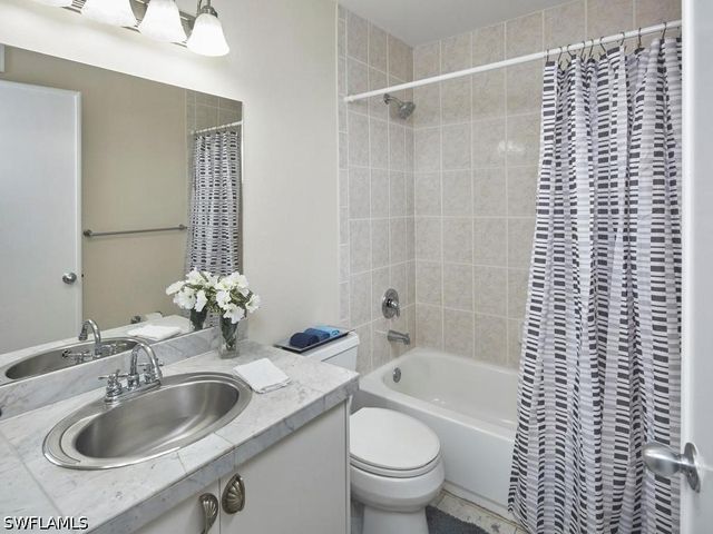 267 Quail Forest BLVD 209, Naples, FL 34105