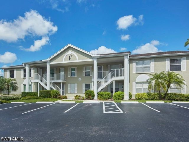 267 Quail Forest BLVD 209, Naples, FL 34105