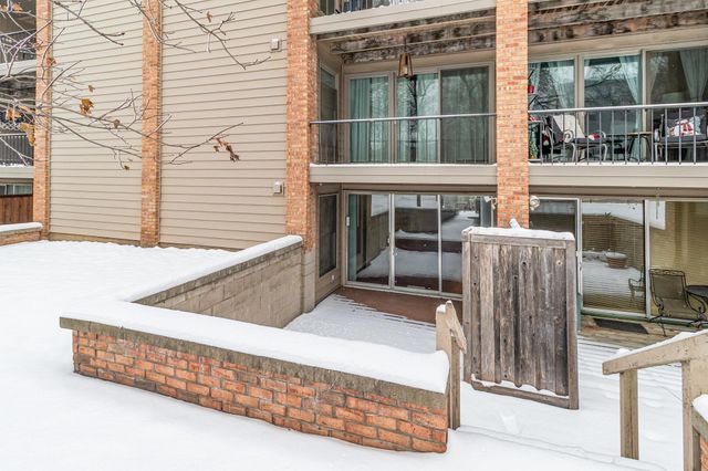 6423 Colony Way 1J, Edina, MN 55435