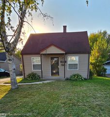 29211 Harding Street, Roseville, MI 48066