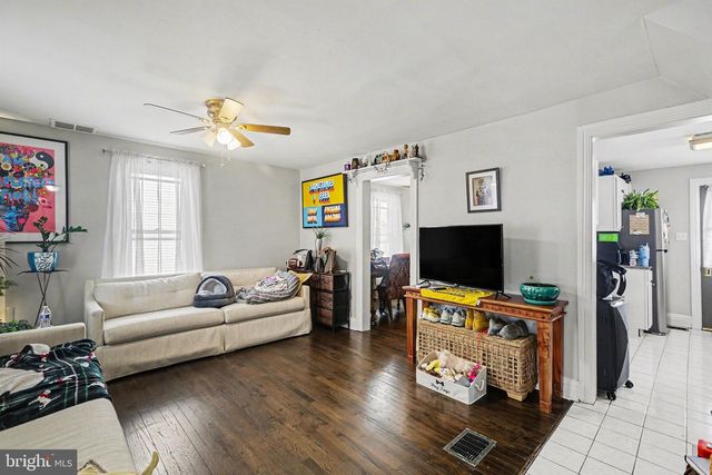 348 E DERRY RD, Hershey, PA 17033