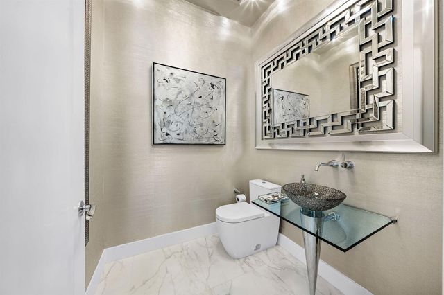 20155 Boca West Drive Ph B804, Boca Raton, FL 33434
