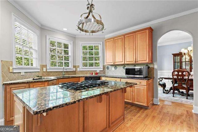 1169 Dawn View Lane NW, Atlanta, GA 30327