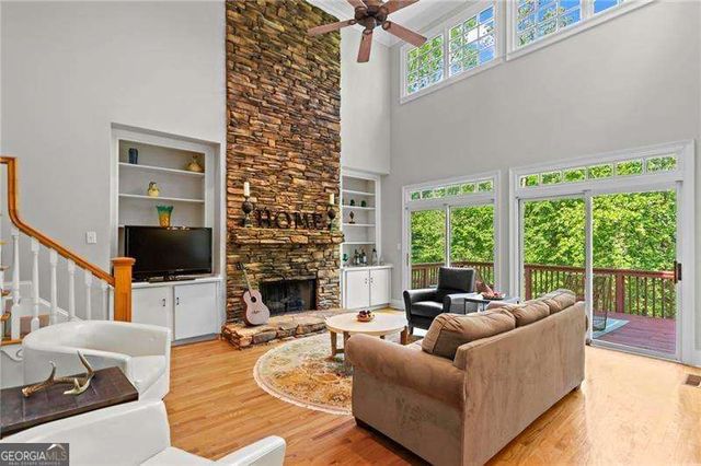 1169 Dawn View Lane NW, Atlanta, GA 30327