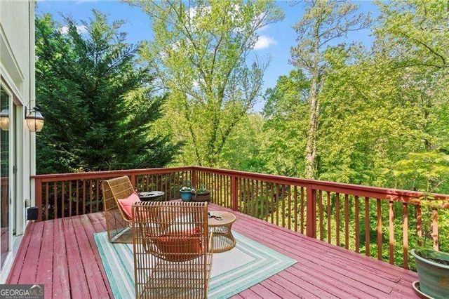 1169 Dawn View Lane NW, Atlanta, GA 30327