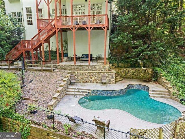 1169 Dawn View Lane NW, Atlanta, GA 30327