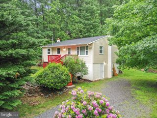 738 JOHNNYCAKE LANE, Harpers Ferry, WV 25425