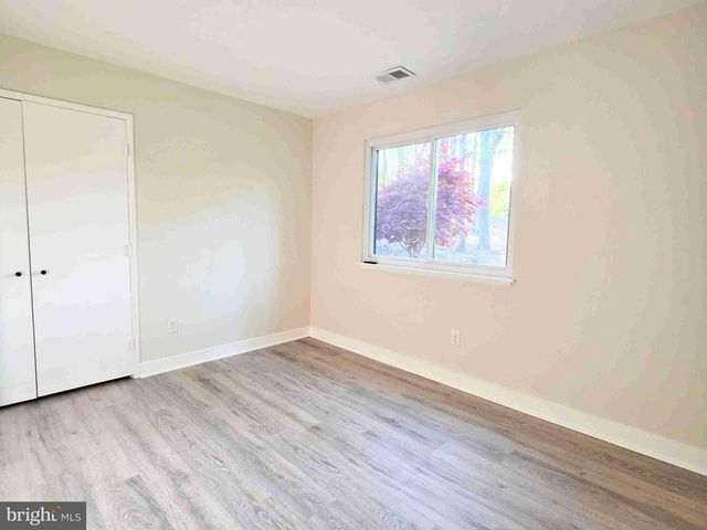 8229 CAGLE RD, Fort Washington, MD 20744