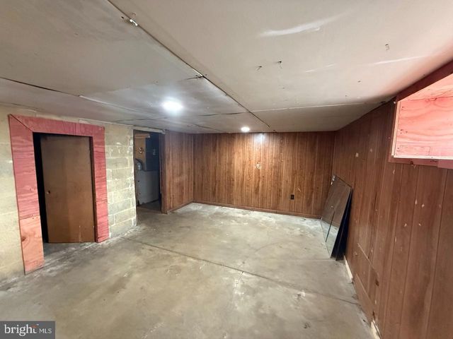 1243 HELLERMAN ST, Philadelphia, PA 19111