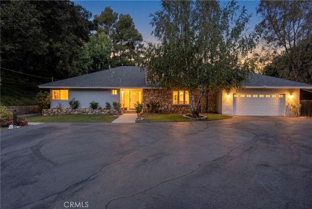 3999 El Lado, La Crescenta, CA 91214