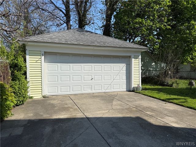 22 Briggs Avenue, Buffalo, NY 14207