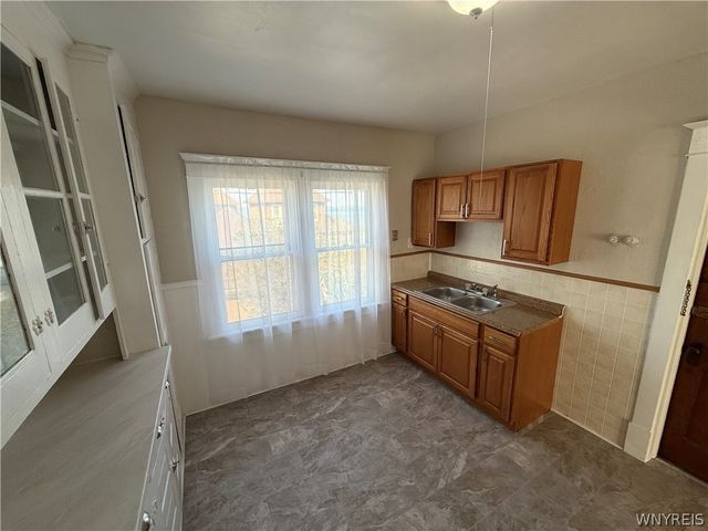22 Briggs Avenue, Buffalo, NY 14207