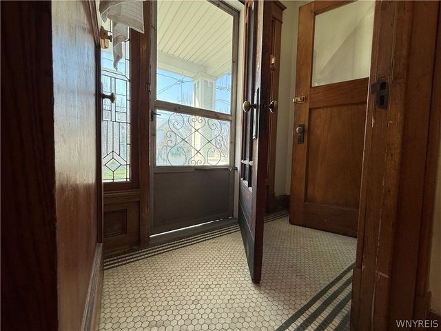 22 Briggs Avenue, Buffalo, NY 14207