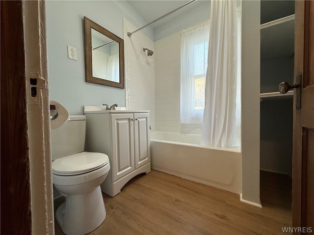 22 Briggs Avenue, Buffalo, NY 14207