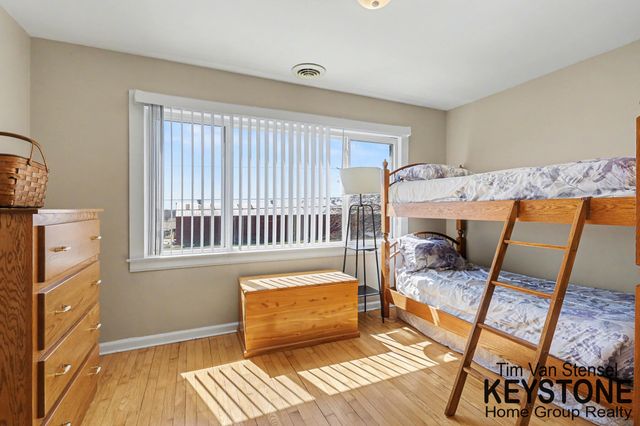 4331 10 Mile Road NW, Sparta, MI 49345