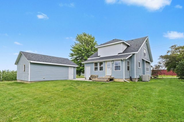4331 10 Mile Road NW, Sparta, MI 49345