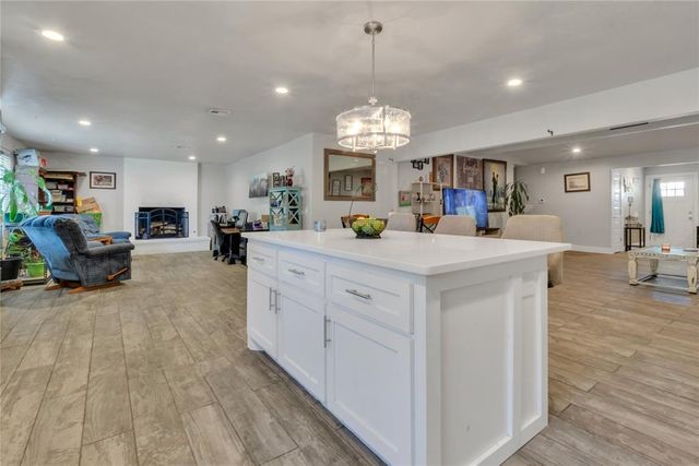 1312 Kingston Drive, Yukon, OK 73099