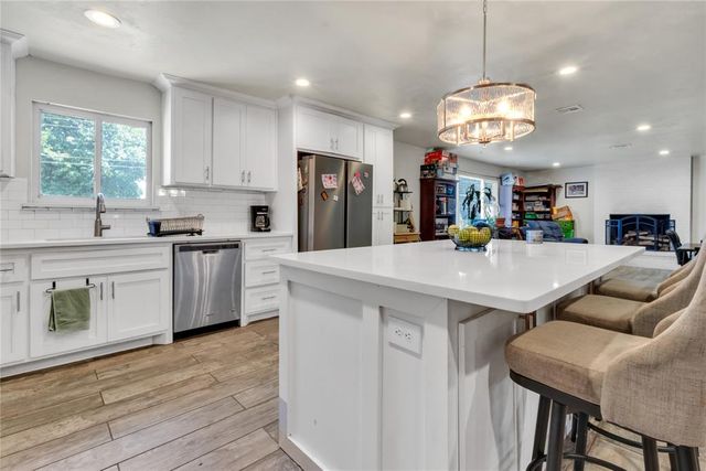 1312 Kingston Drive, Yukon, OK 73099