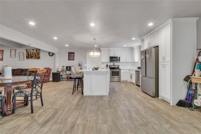 1312 Kingston Drive, Yukon, OK 73099