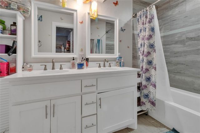 1312 Kingston Drive, Yukon, OK 73099
