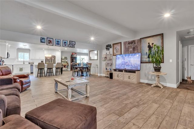 1312 Kingston Drive, Yukon, OK 73099