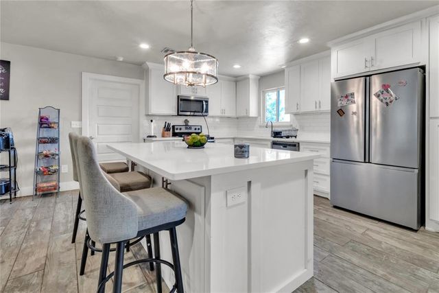 1312 Kingston Drive, Yukon, OK 73099