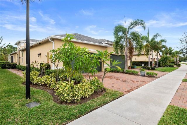 12842 SW Lake Fern Circle, Port St Lucie, FL 34987