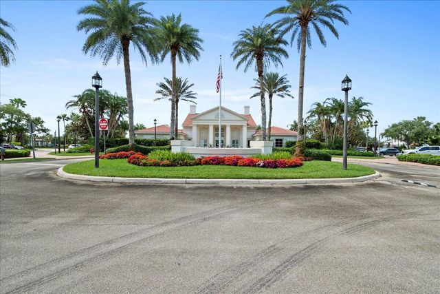 12842 SW Lake Fern Circle, Port St Lucie, FL 34987