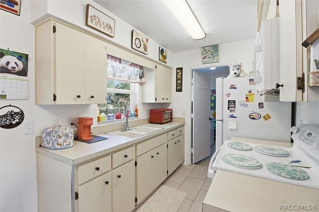 81 S ROSE Avenue, Beverly Hills, FL 34465