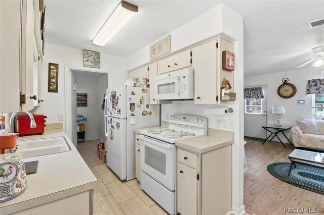 81 S ROSE Avenue, Beverly Hills, FL 34465