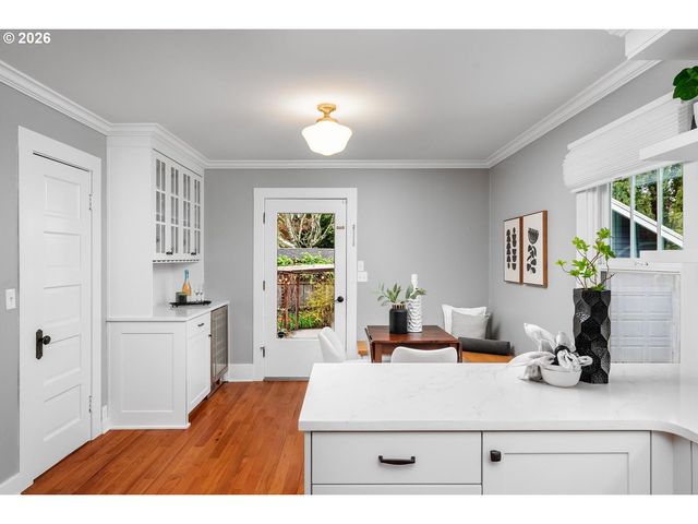 1923 Se 50TH Ave, Portland, OR 97215