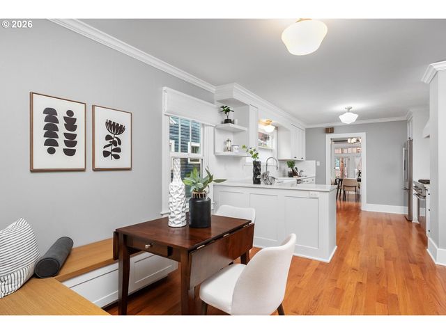 1923 Se 50TH Ave, Portland, OR 97215