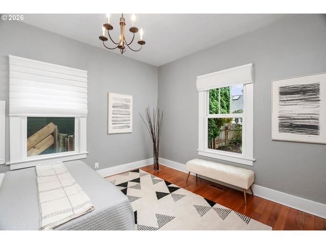 1923 Se 50TH Ave, Portland, OR 97215