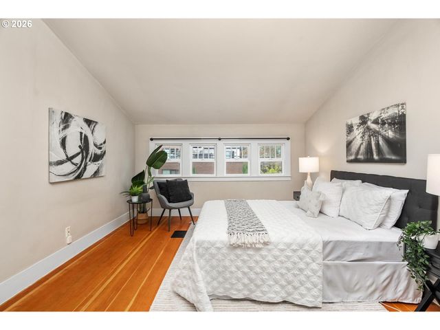 1923 Se 50TH Ave, Portland, OR 97215