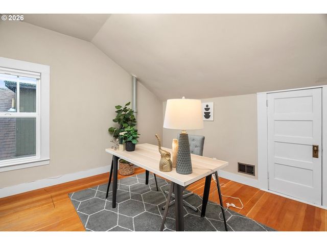 1923 Se 50TH Ave, Portland, OR 97215