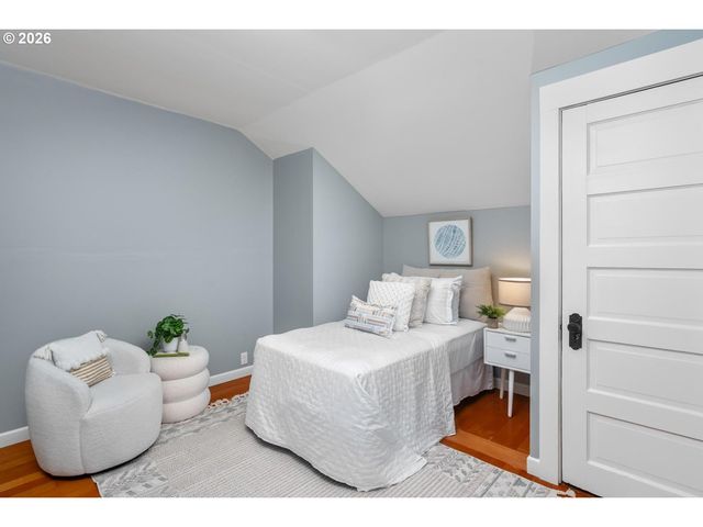 1923 Se 50TH Ave, Portland, OR 97215