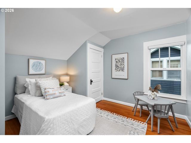 1923 Se 50TH Ave, Portland, OR 97215