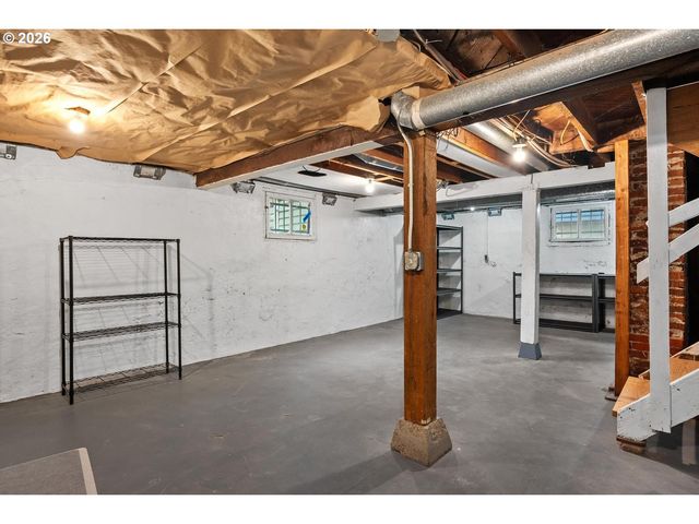 1923 Se 50TH Ave, Portland, OR 97215