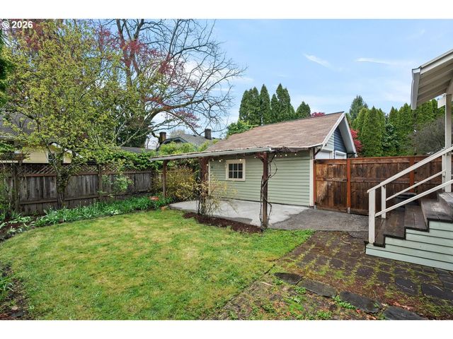 1923 Se 50TH Ave, Portland, OR 97215