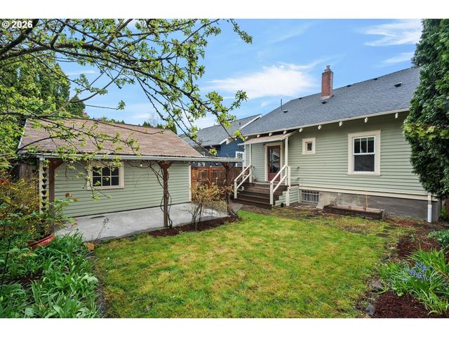 1923 Se 50TH Ave, Portland, OR 97215