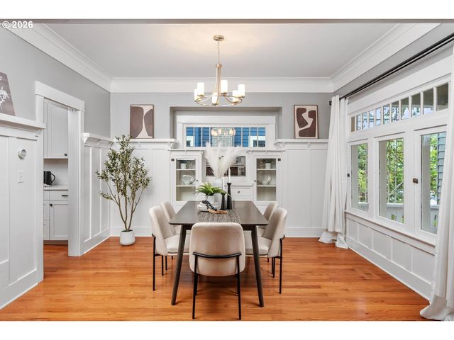 1923 Se 50TH Ave, Portland, OR 97215