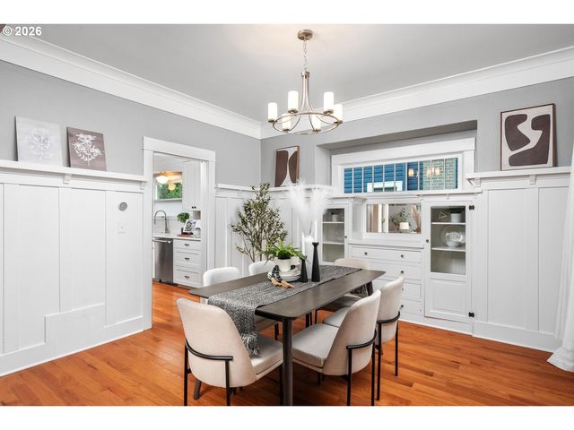 1923 Se 50TH Ave, Portland, OR 97215