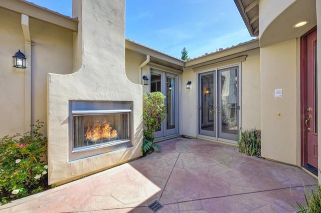 620 Castle Oaks Dr, Ione, CA 95640