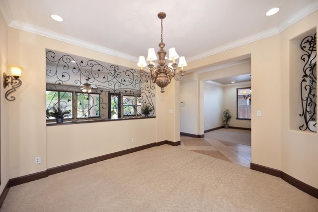 620 Castle Oaks Dr, Ione, CA 95640