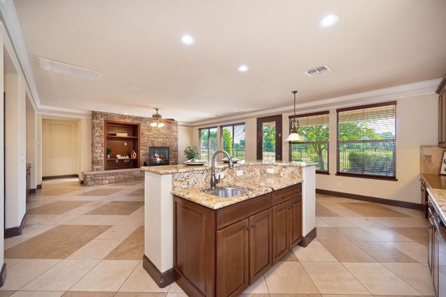 620 Castle Oaks Dr, Ione, CA 95640