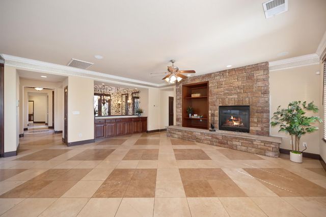 620 Castle Oaks Dr, Ione, CA 95640