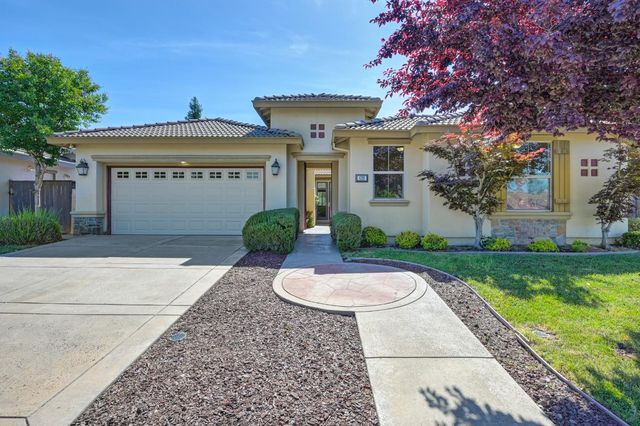 620 Castle Oaks Dr, Ione, CA 95640